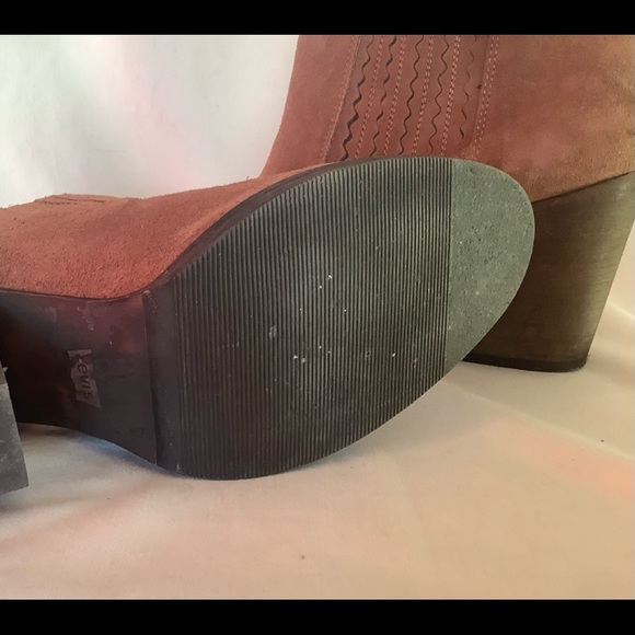 Levi’s Folsom ankle suede boots for women, US 9 - Picture 7 of 8